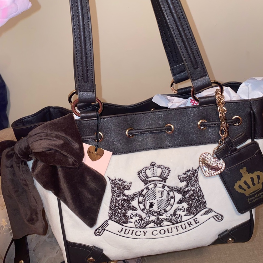 Juicy Couture Black and White SCOTTIE DAYDREAMER Bag